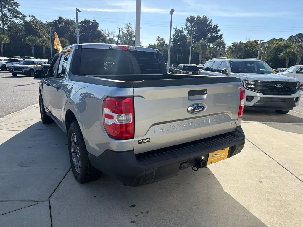 Certified Used 2024 Iconic Silver Metallic Ford XLT image 4