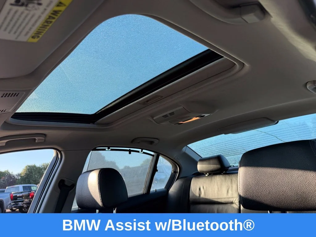 Used 2011  BMW 335i xDrive image 22