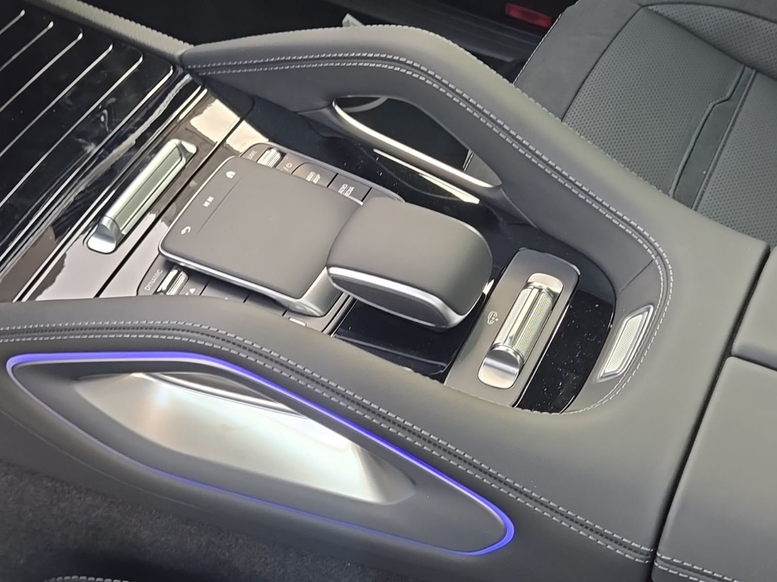 New 2026 MANUFAKTUR Alpine Grey Mercedes-Benz GLE 53 AMG® image 10