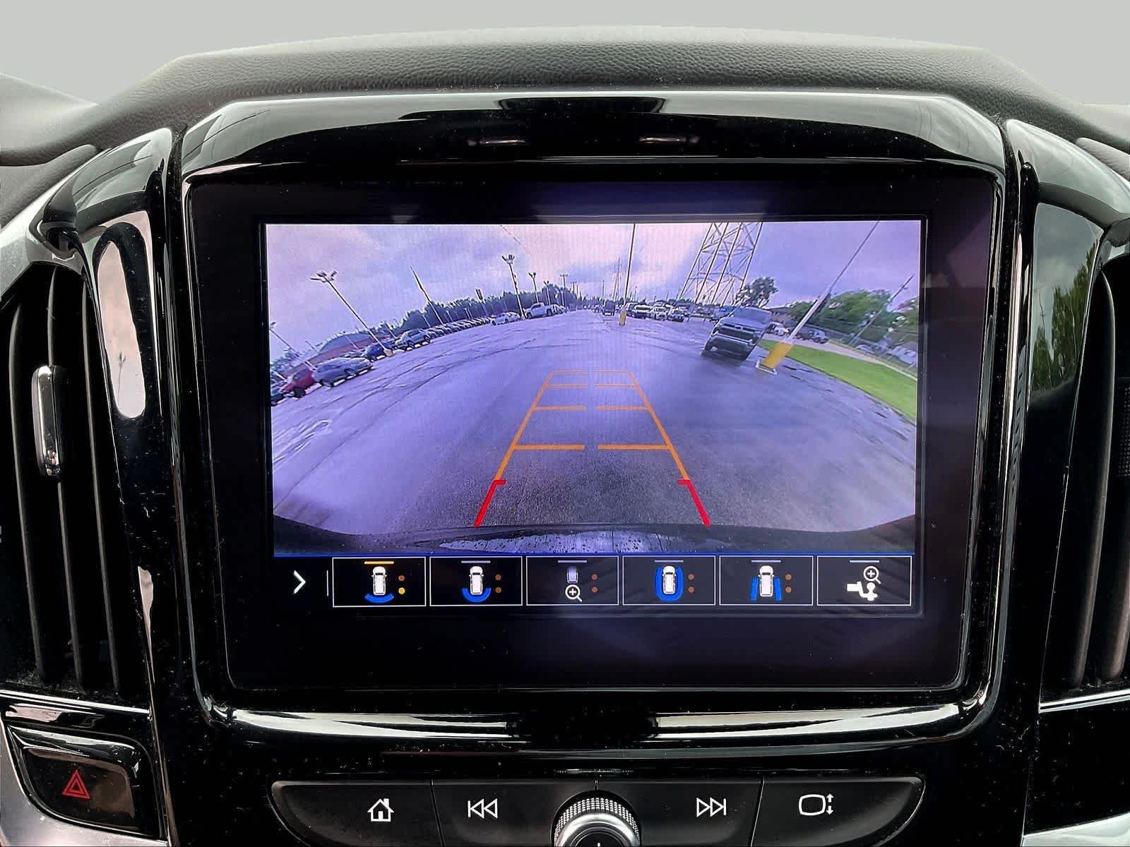 2020 Chevrolet Traverse Premier - Photo 16