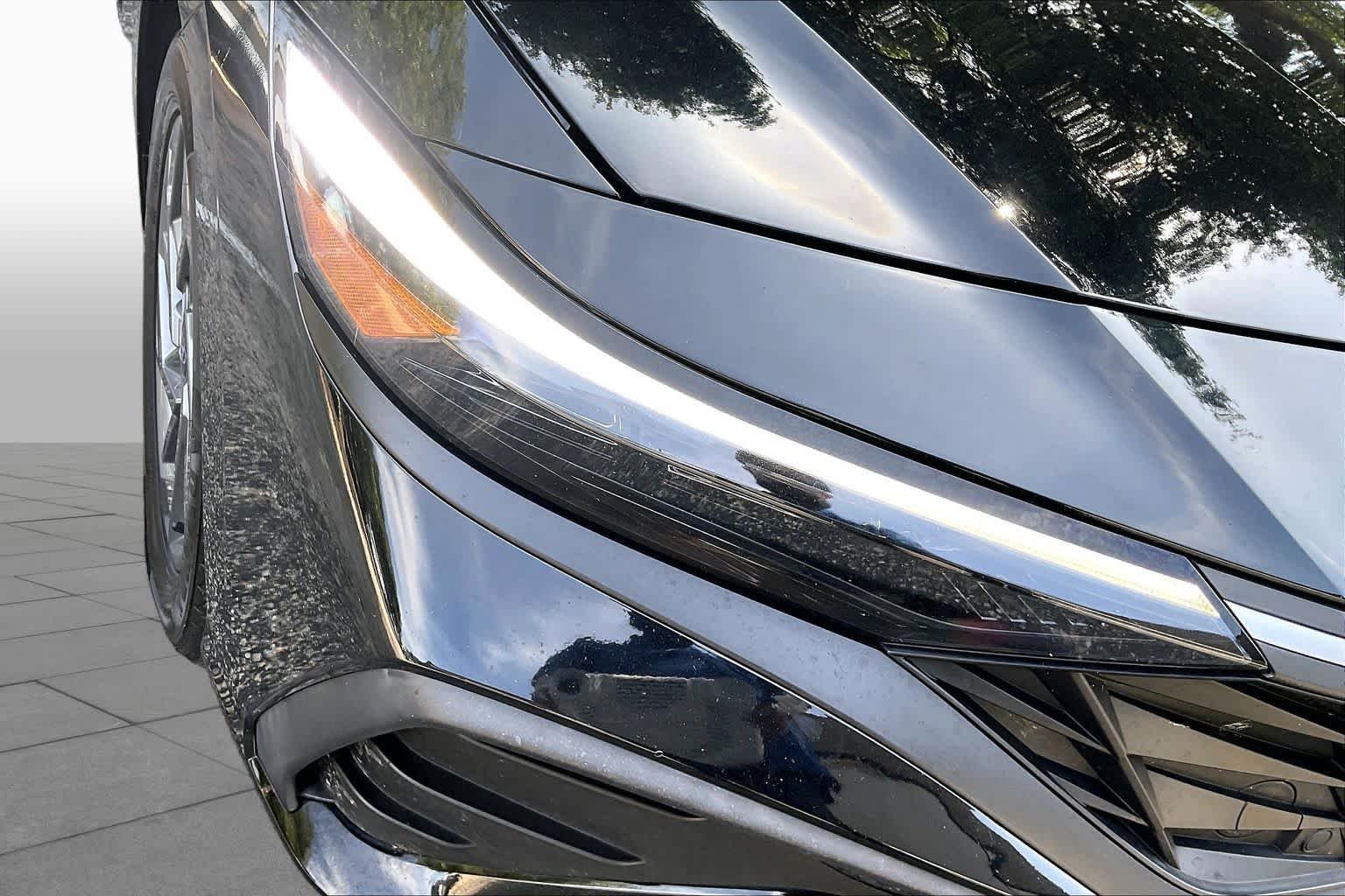 Used 2024 Abyss Black Hyundai SEL image 26