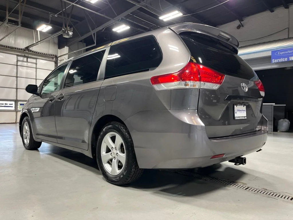 Used 2012 Predawn Gray Mica Toyota Base image 5