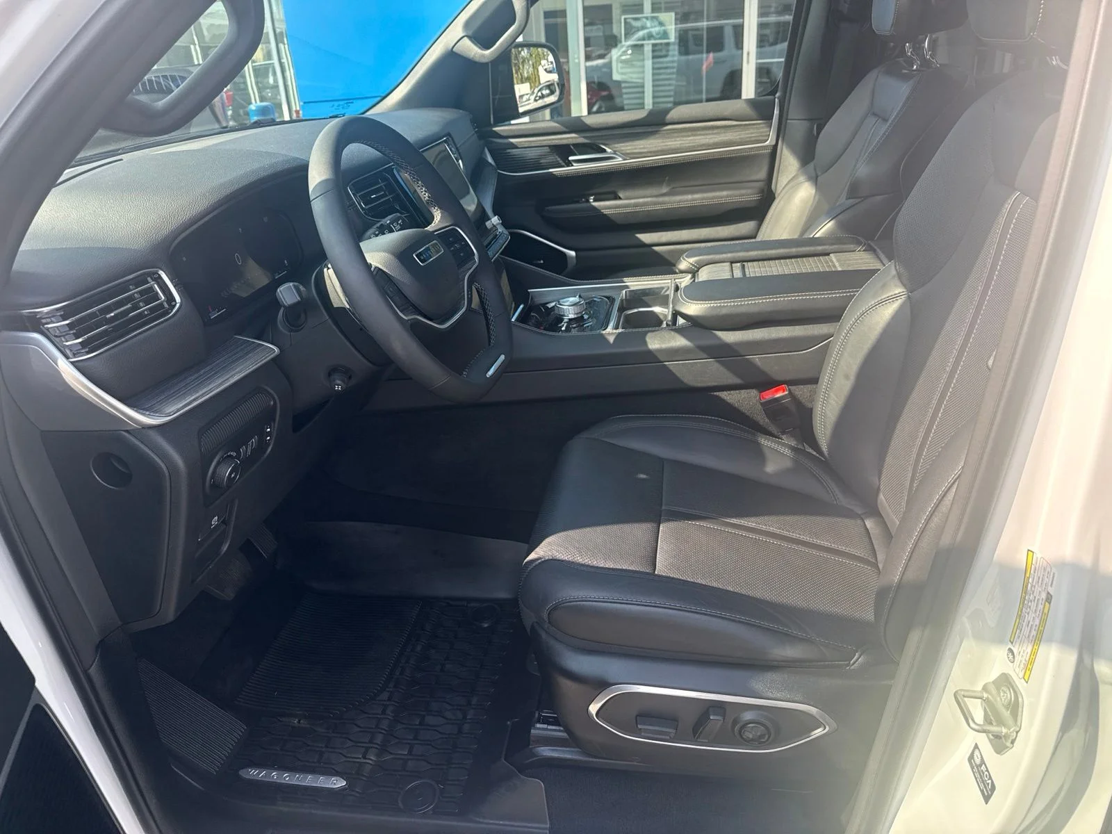 Used 2023 White Jeep Series III image 13