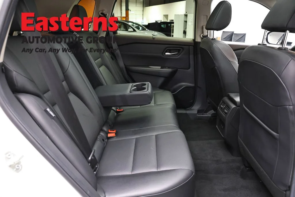 Used 2023 White Nissan SV image 24