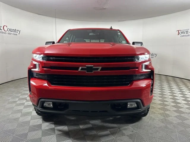 Used 2021 Red Chevrolet RST image 2
