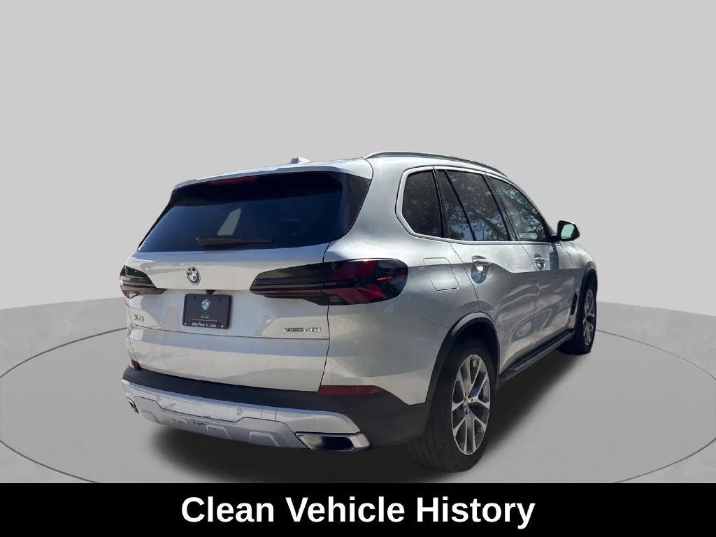 Used 2025 White BMW xDrive40i image 6