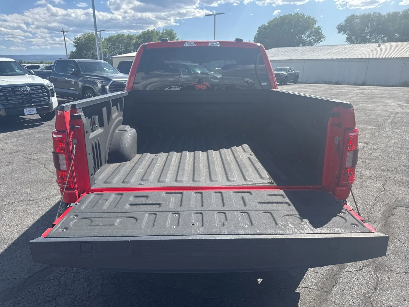 2022 Ford F-150 XLT - Photo 17