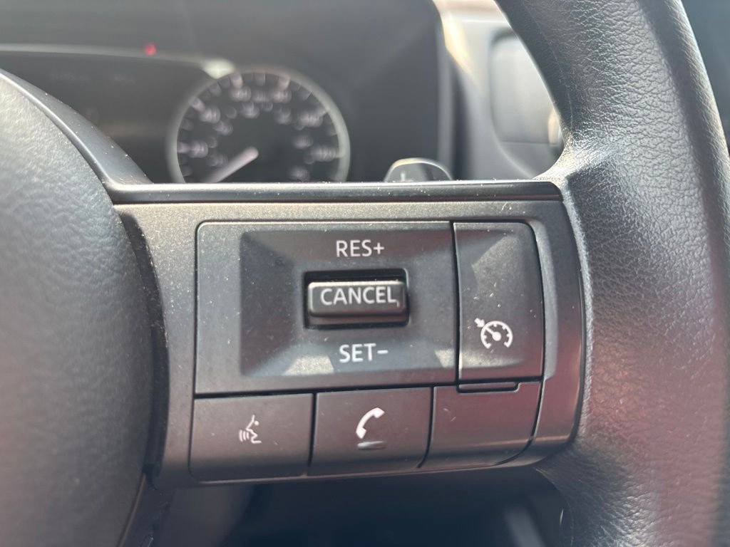 Used 2021 White Nissan S image 21