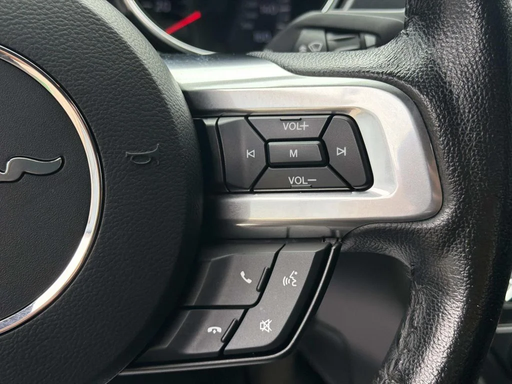 Used 2015 Black Ford GT image 24