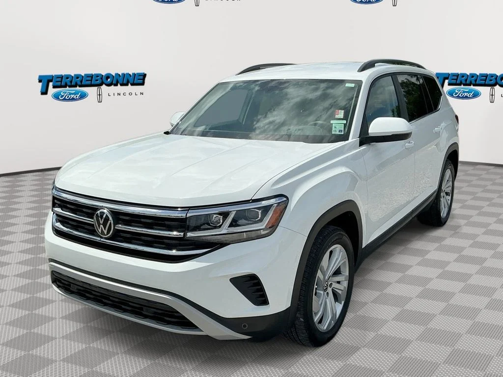 2022 Volkswagen Atlas 3.6L SE w/Tech 4MOTION's photo