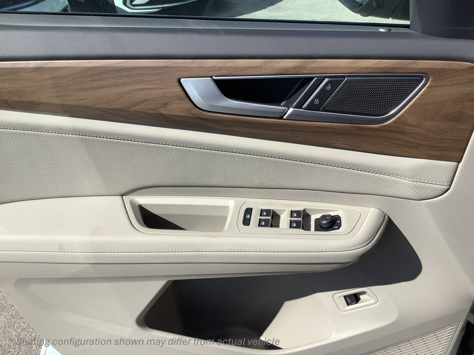 New 2026 OPAL WHITE PEA Volkswagen 2.0T SE w/Technology image 28