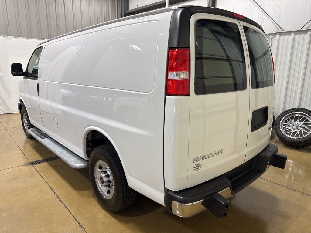 2024 GMC Savana Cargo Work Van - Photo 7