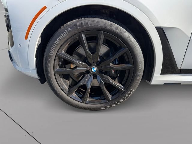 Used 2024 White BMW M60i image 6