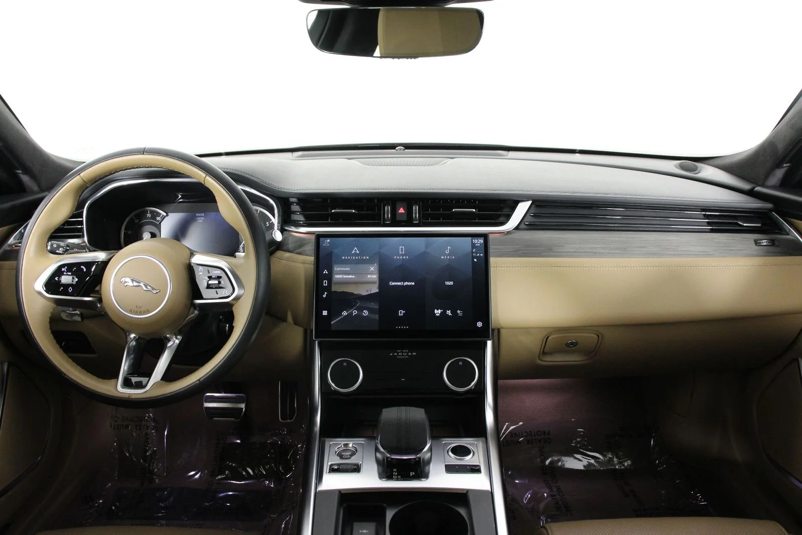 Used 2023 British Racing Green Metallic Jaguar SE image 7