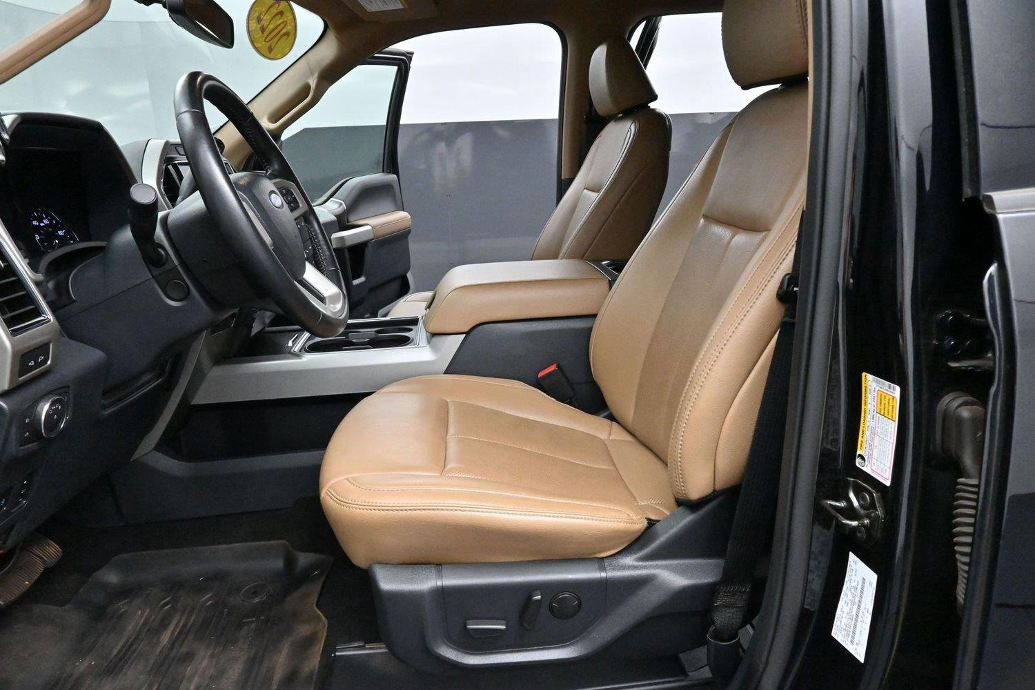 Used 2022 Agate Black Ford LARIAT image 14