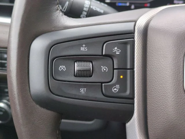 Used 2022 White GMC Denali image 17