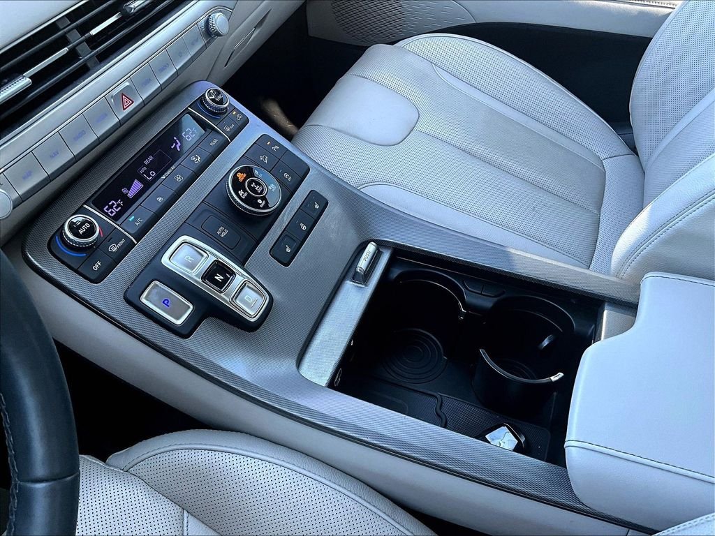 Certified Used 2022 White Hyundai SEL image 22