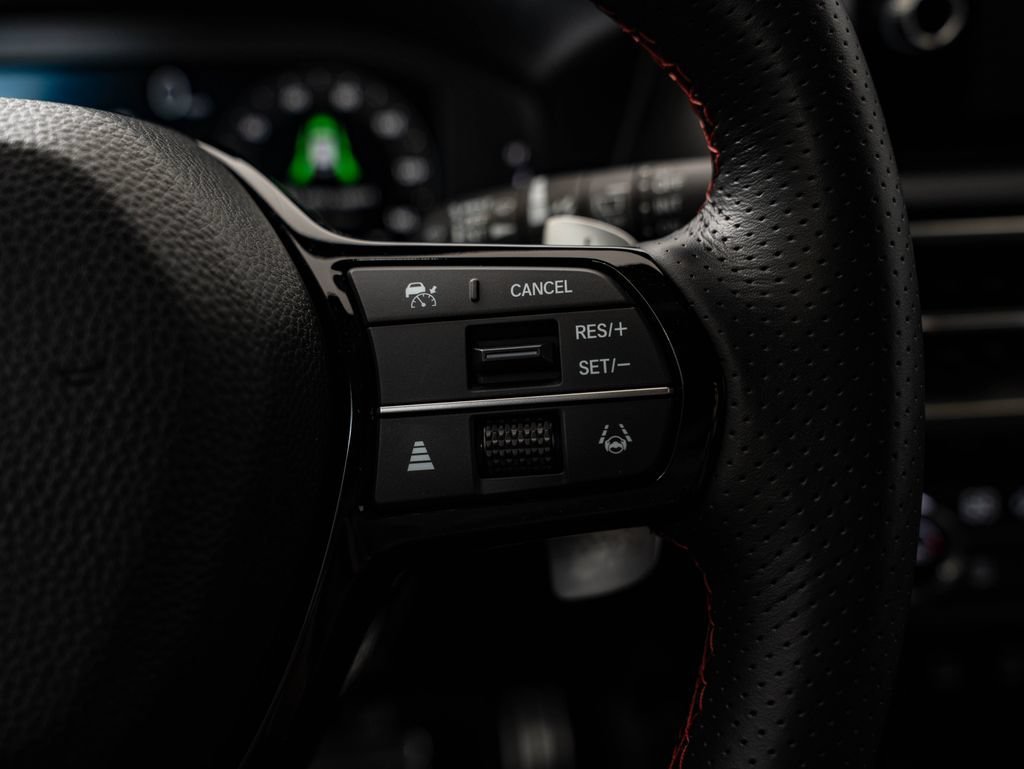 Used 2025 Platinum White Pearl Acura A-Spec Package image 30