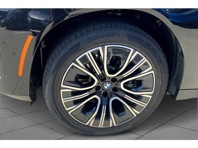 New 2026 Black Sapphire Metallic BMW 30 xDrive image 11