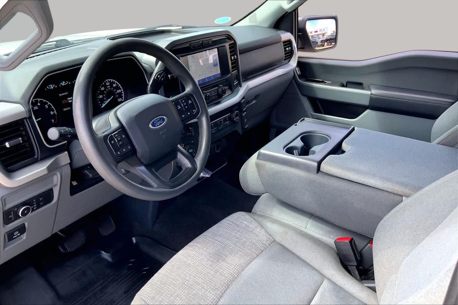Used 2022 Oxford White Ford XLT image 18