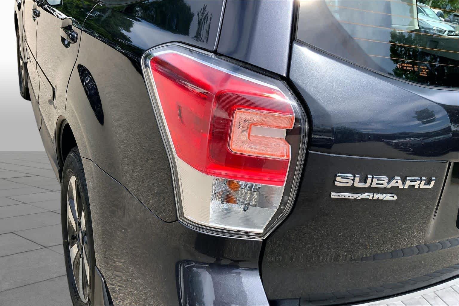 Used 2018 Dark Gray Metallic Subaru  image 28