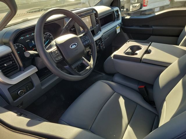 New 2026 Oxford White Ford F-550® XL image 3