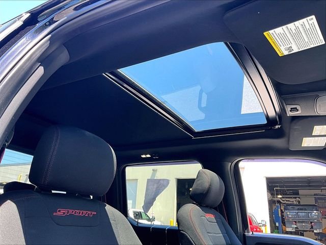 Used 2019 Black Ford XLT image 18