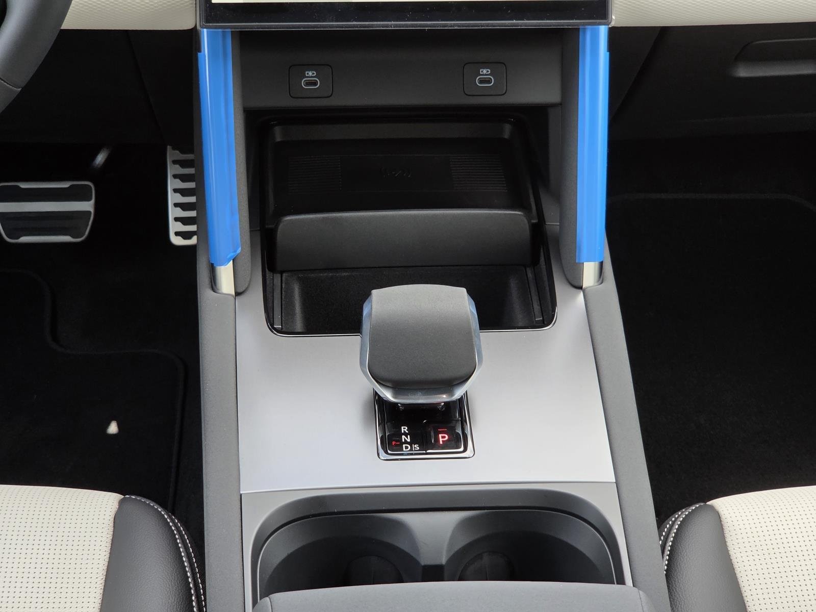 New 2026 Varesine Blue Land Rover Landmark image 16