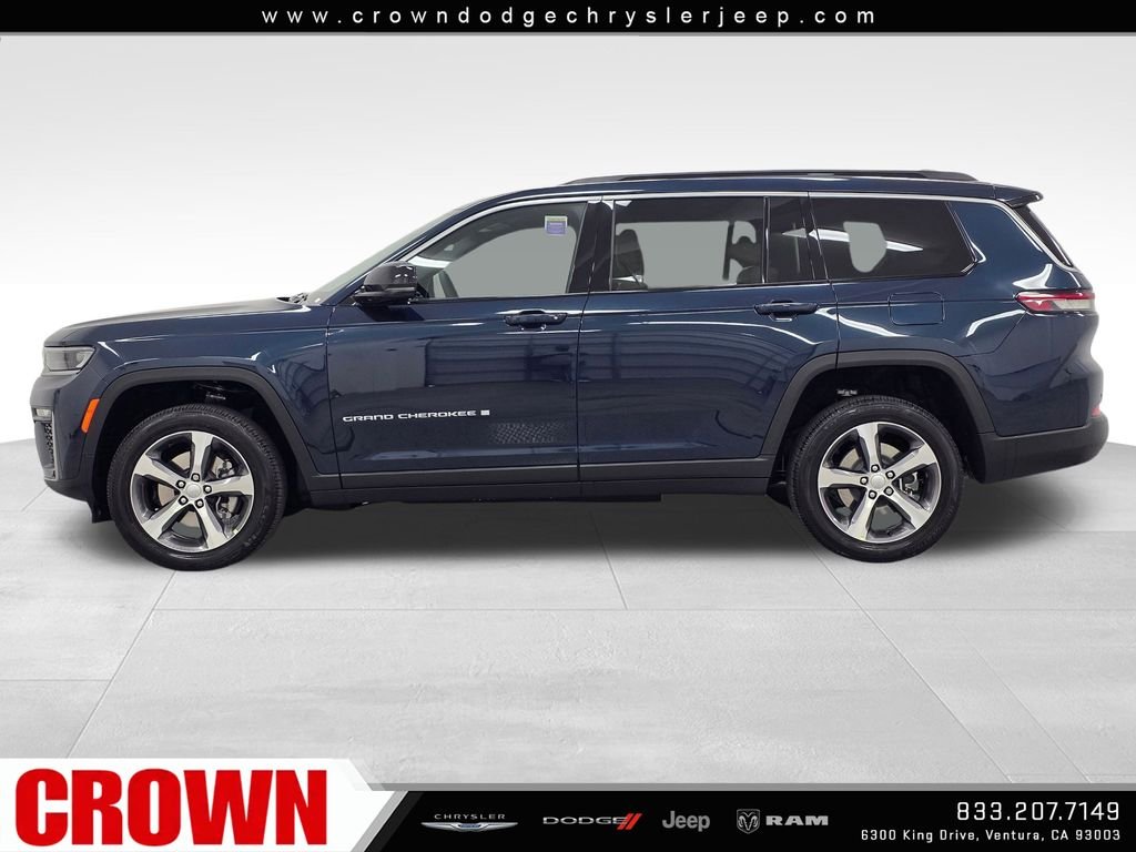 New 2026 Fathom Blue Pearl-Coat Exterior Paint Jeep Limited image 8