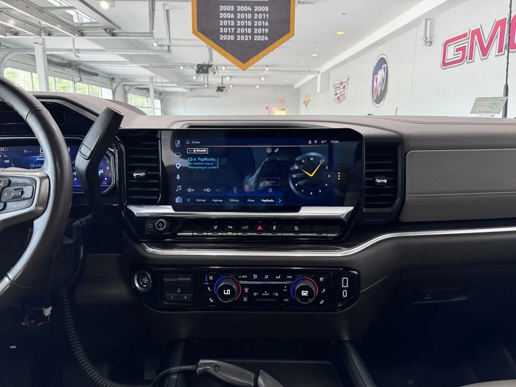 2025 Chevrolet Silverado 2500HD LTZ - Photo 19