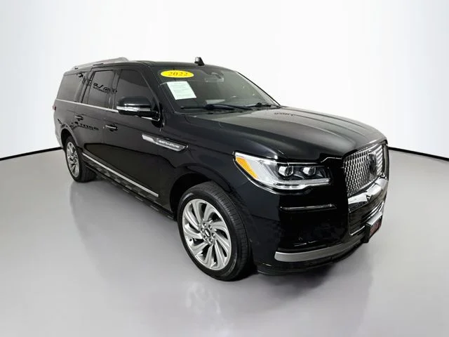 2022 Lincoln Navigator L Reserve for sale at Sam Leman Ford