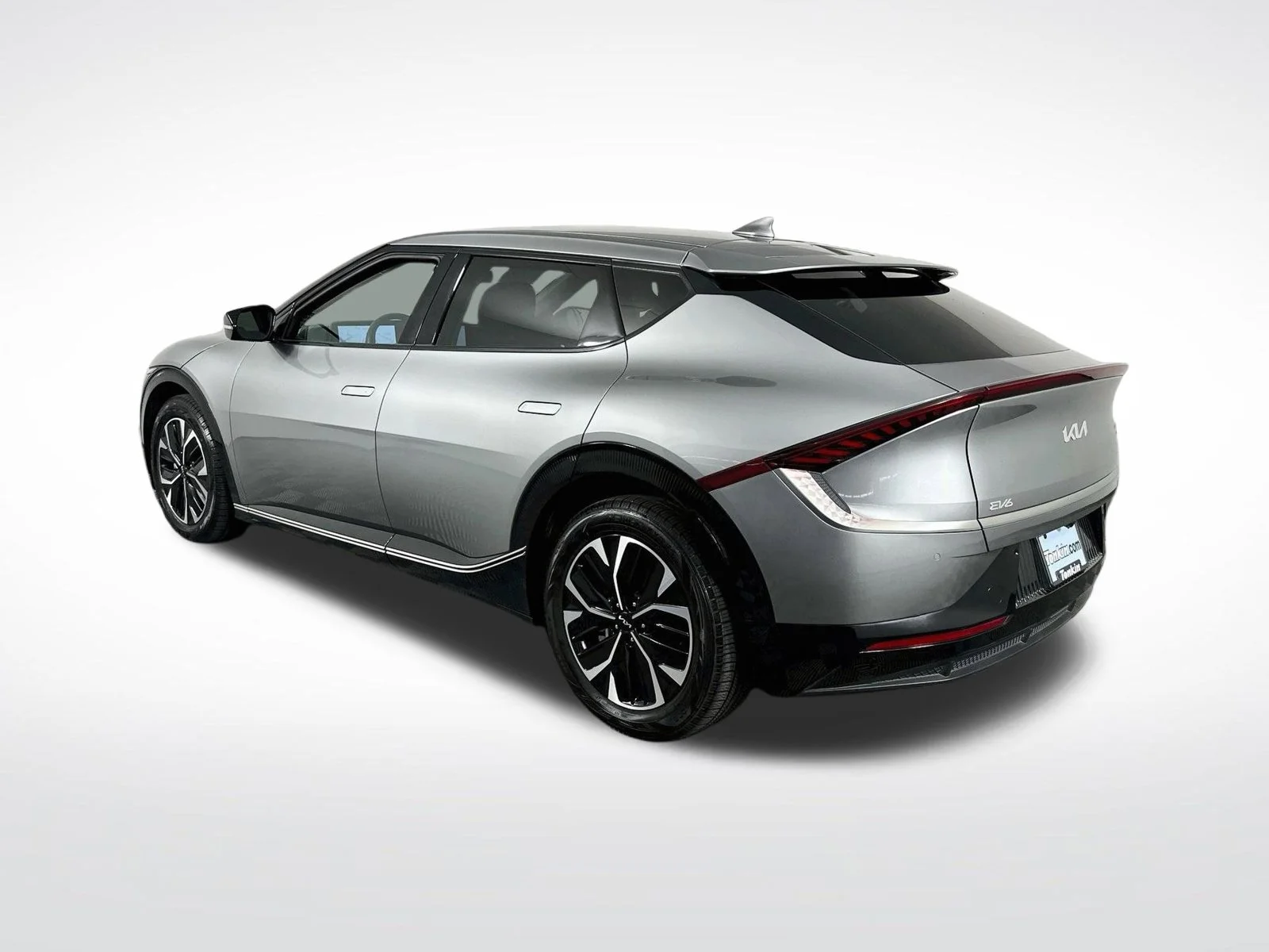 Used 2024 Steel Gray Kia Wind image 6
