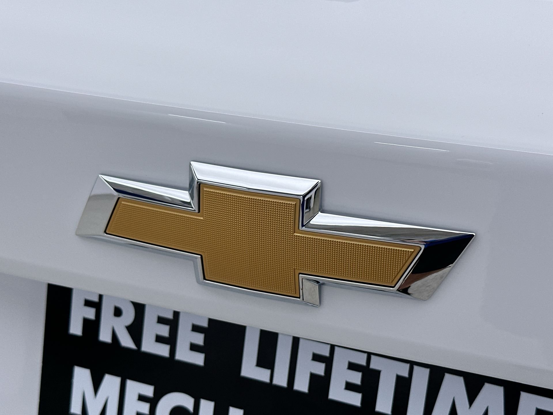 New 2026 Summit White Chevrolet LT image 78