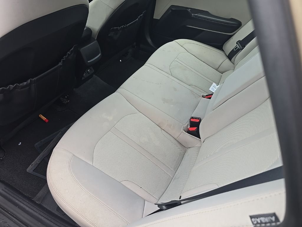Used 2022 Beige Kia LXS image 11