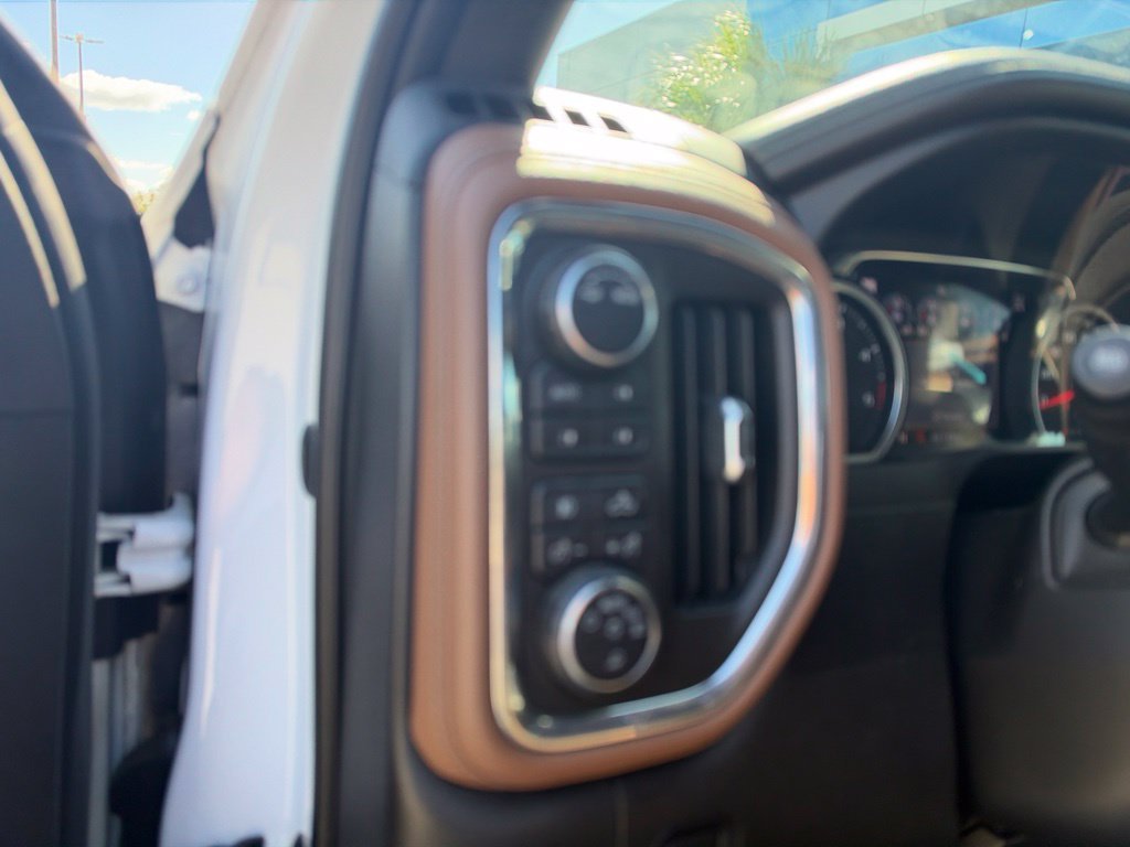 Used 2020 Beige Chevrolet High Country image 15