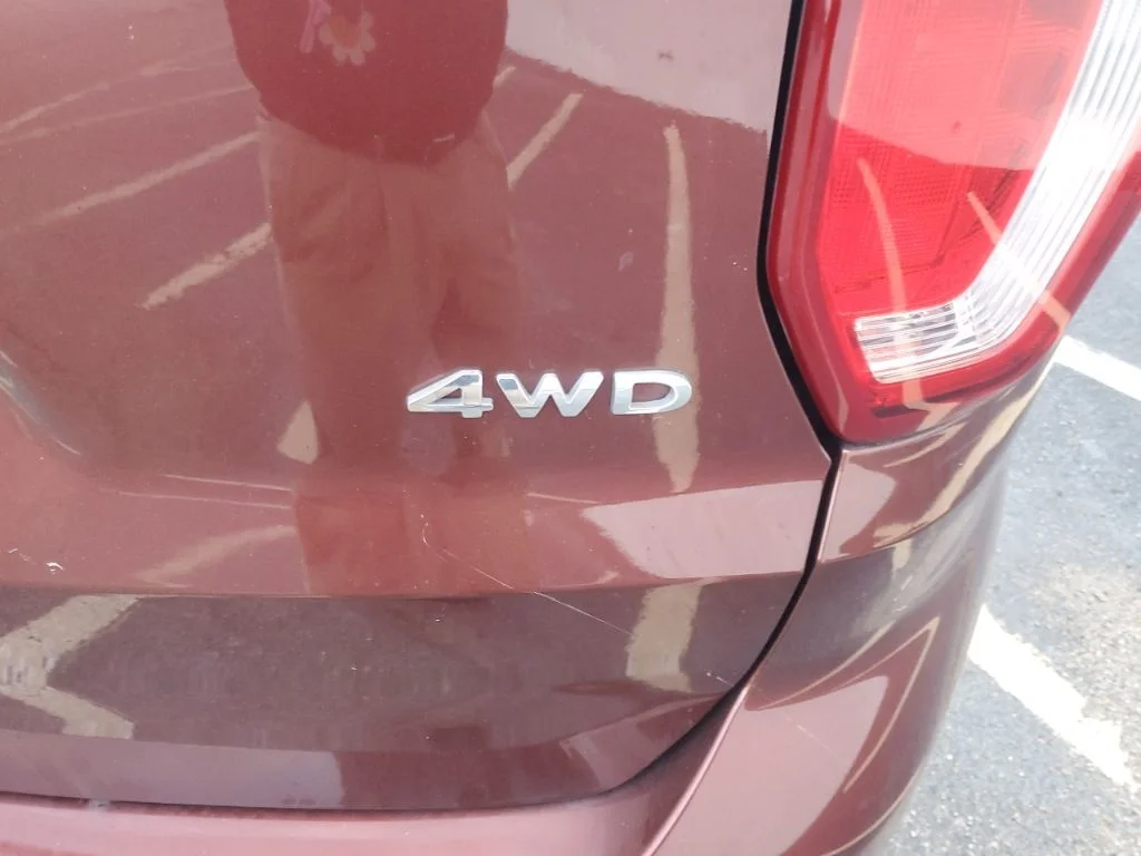 Used 2016 Brown Ford Limited image 5