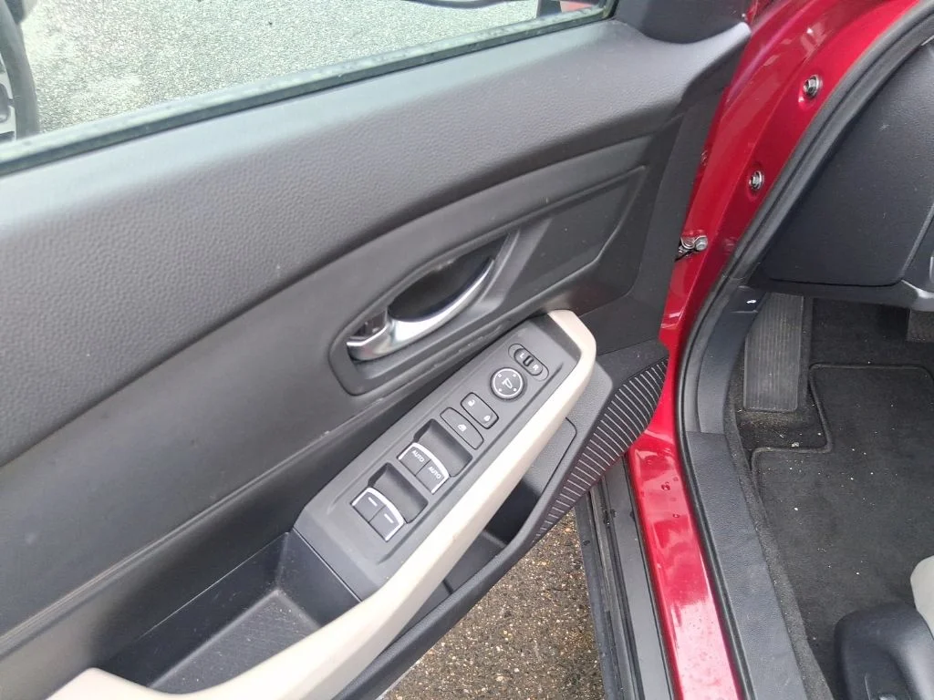 Used 2023 Gray Honda EX image 10