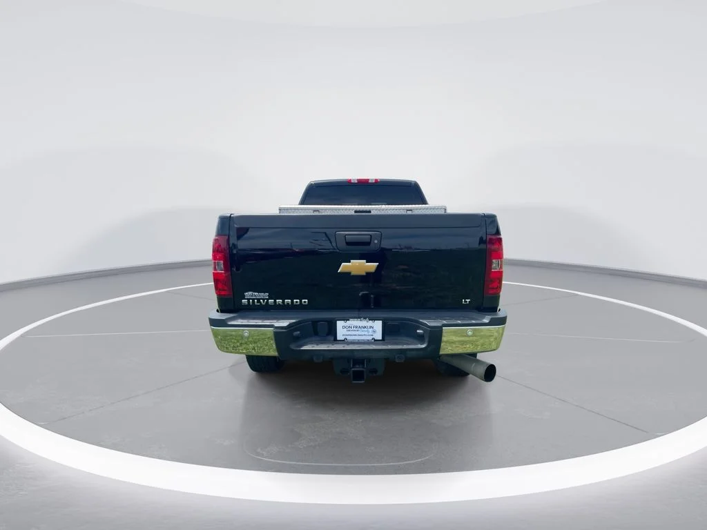 Used 2014 Black Chevrolet LT image 7