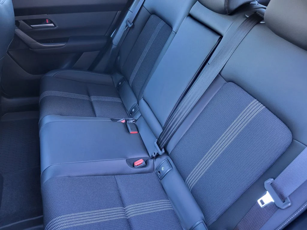 Used 2026 Ingot Blue Metallic Mazda Preferred image 21