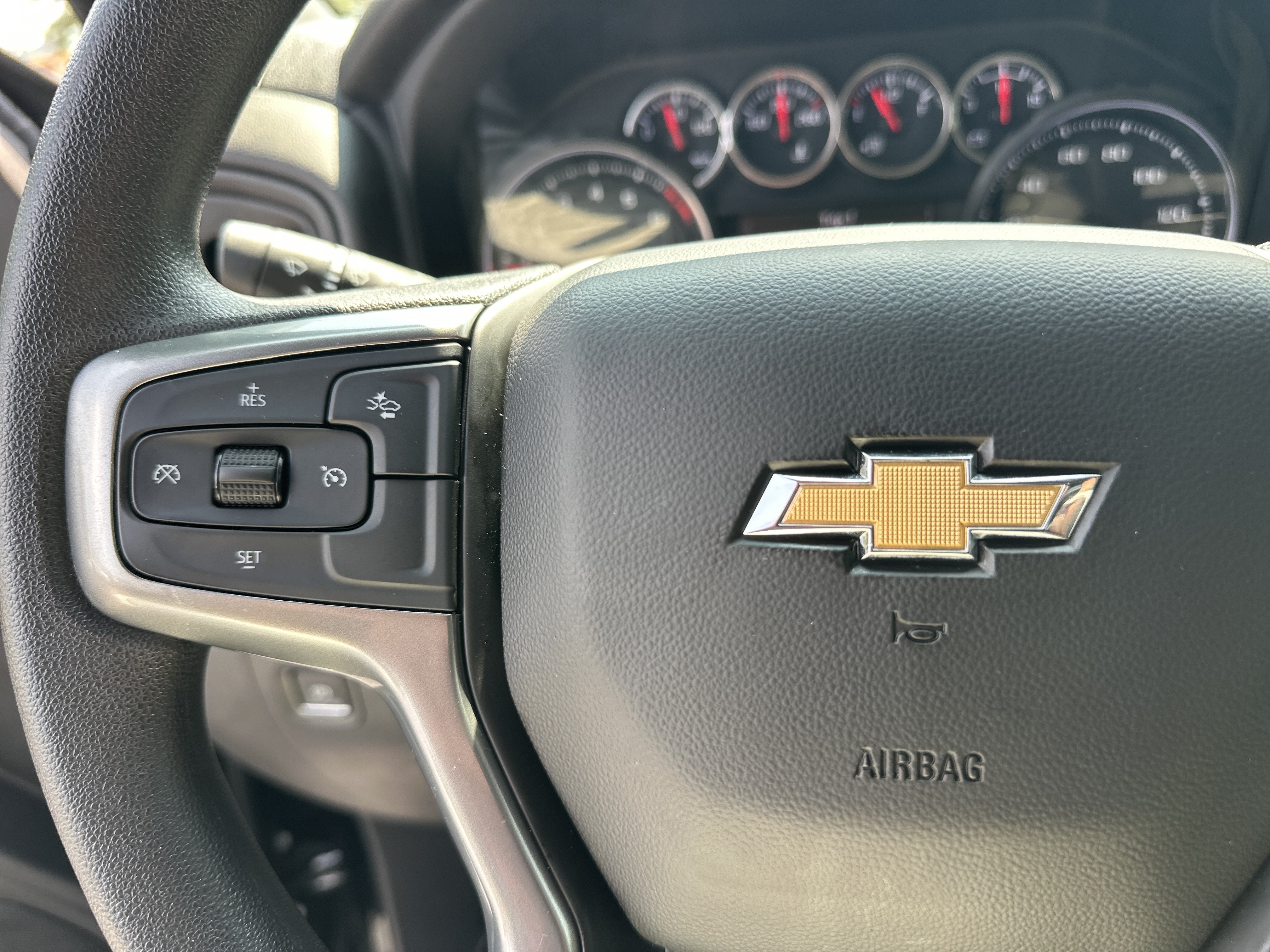 Used 2022 Black Chevrolet Custom image 25