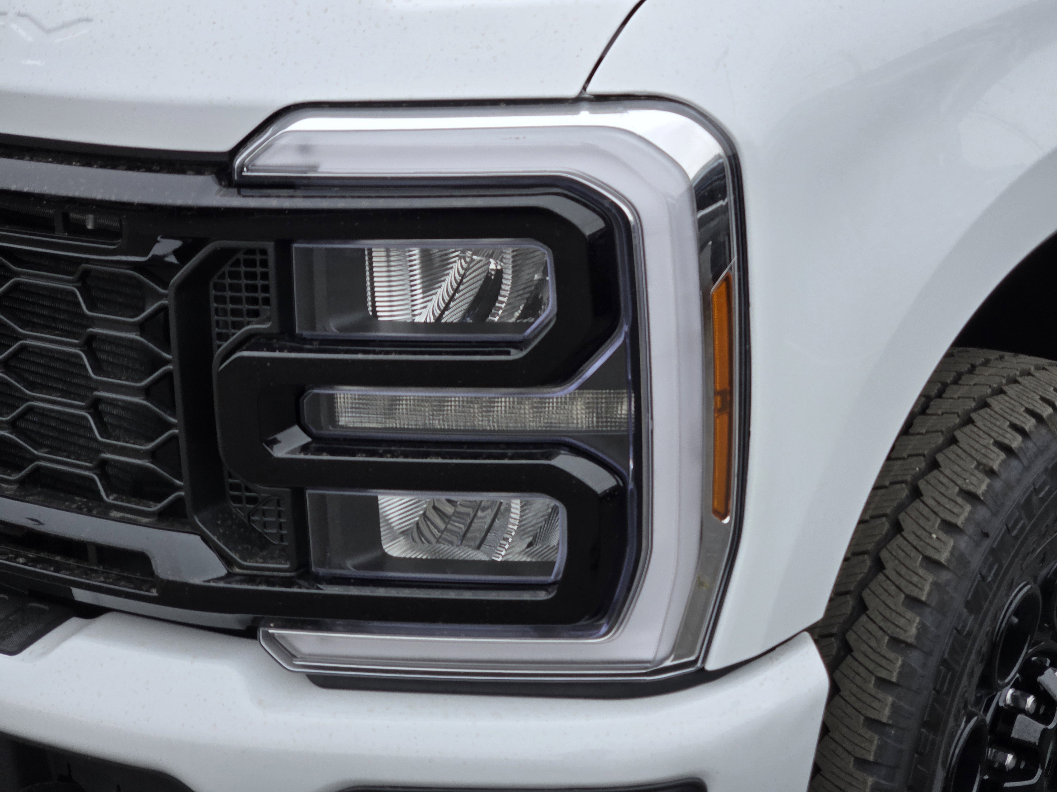 New 2026 Oxford White Ford F-250 Lariat image 5