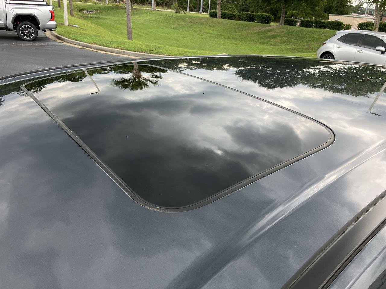 Used 2025 Gray (Meteorite Gray Metallic) Honda EX-L image 10