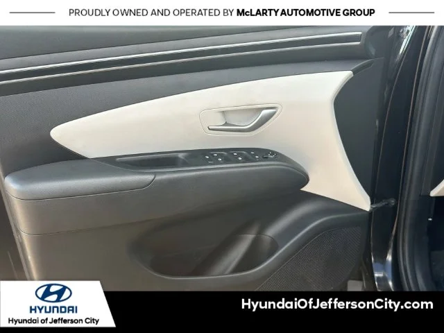 Used 2023 Black Hyundai SEL image 18
