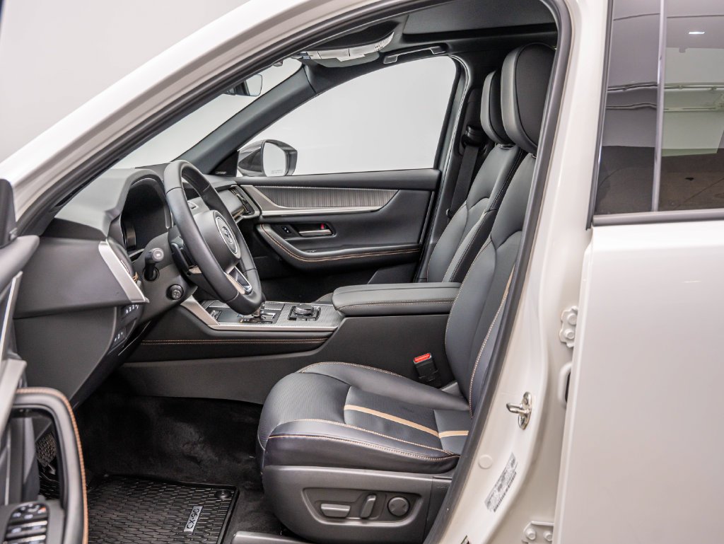 Used 2026 Rhodium White Premium Mazda 3.3 Turbo S Premium image 25