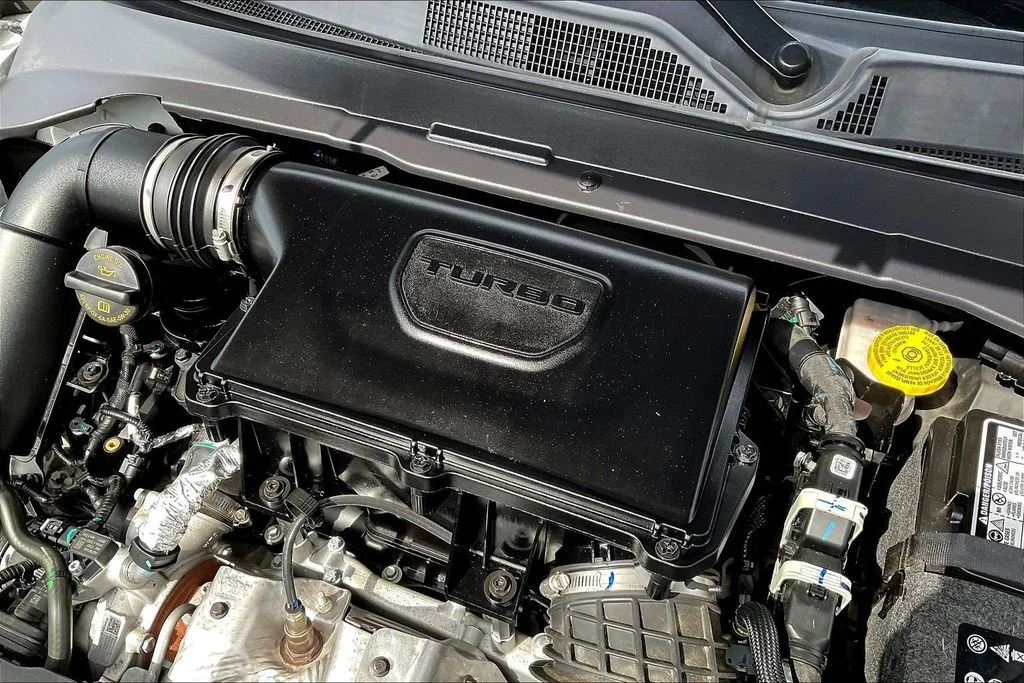 Used 2025 White Jeep Trailhawk image 34