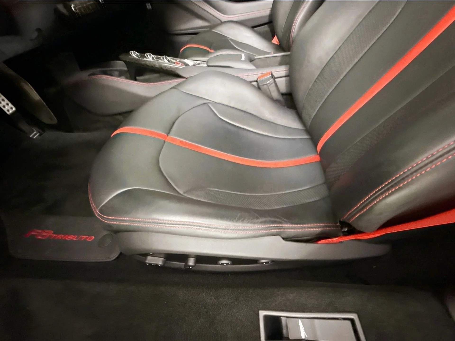 Certified Used 2021 Grigio Silverstone Metallic Ferrari Base image 23