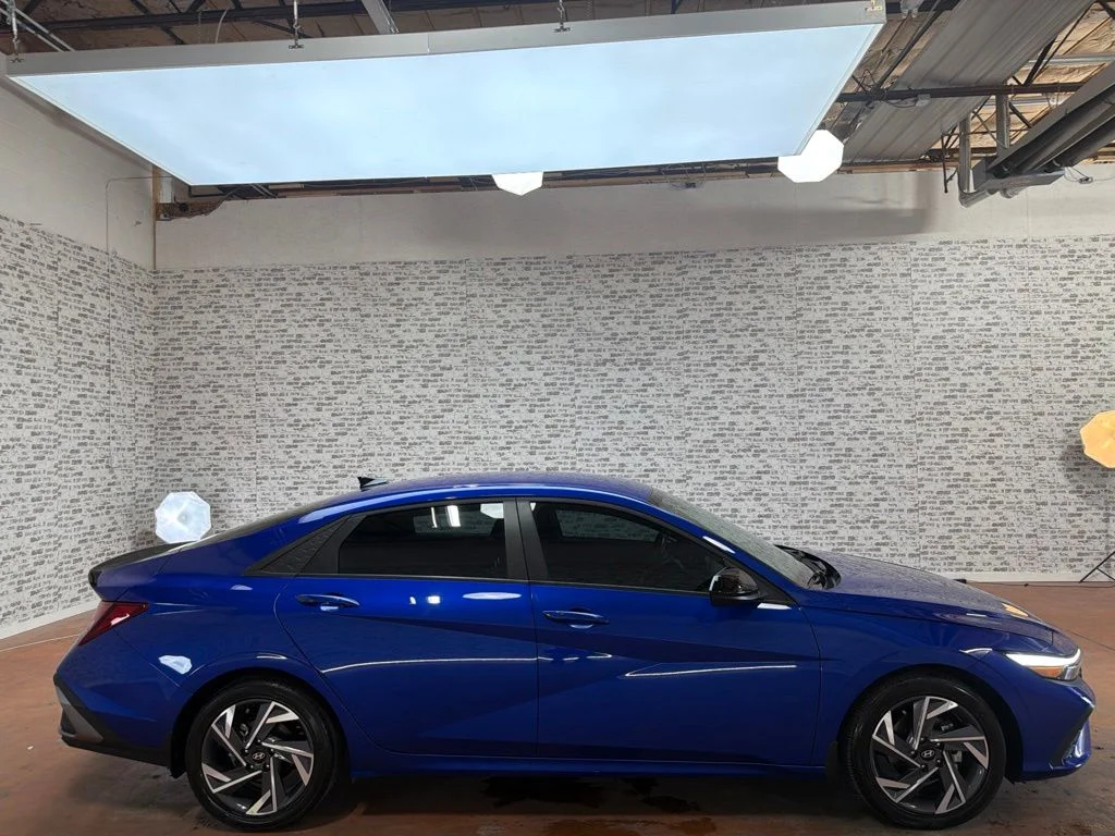 Used 2025 Intense Blue Hyundai SEL Sport image 8