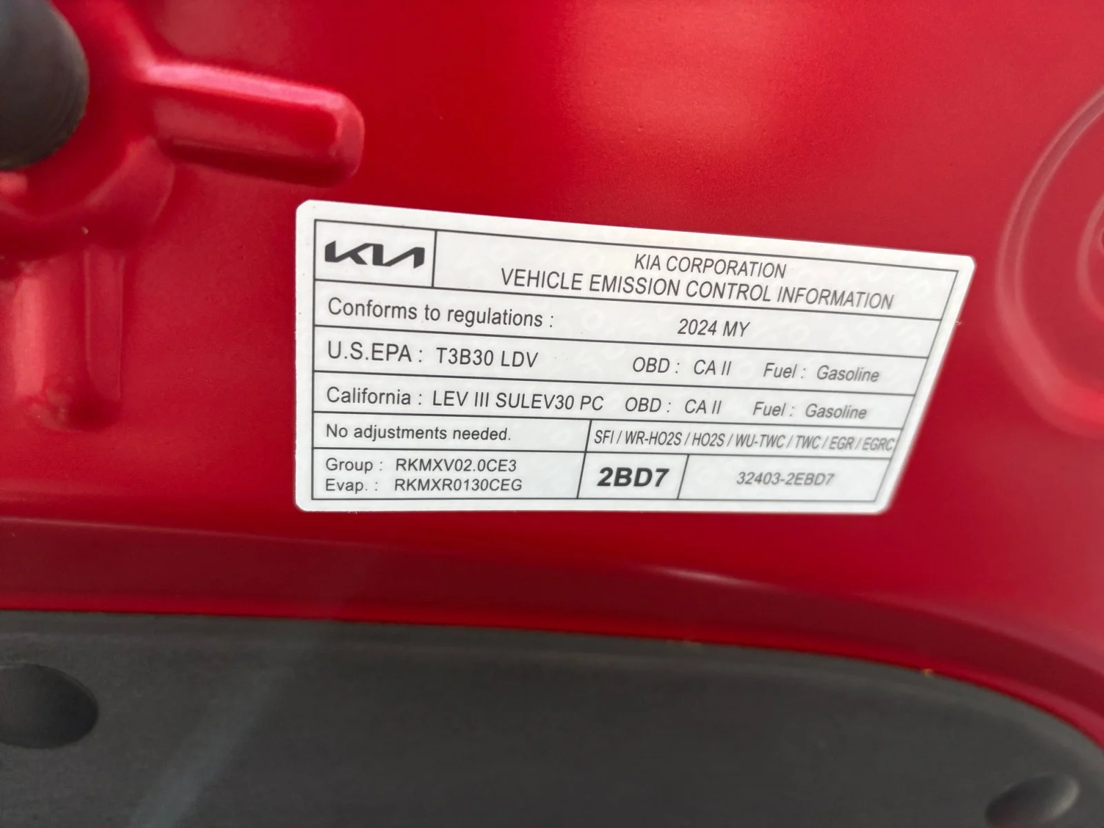 Used 2024 Currant Red Kia LXS image 10