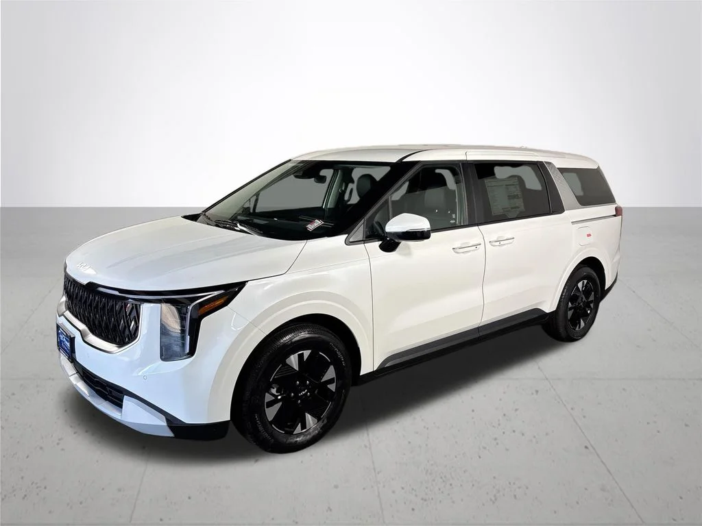 New 2026 Snow White Pearl Kia LXS image 2