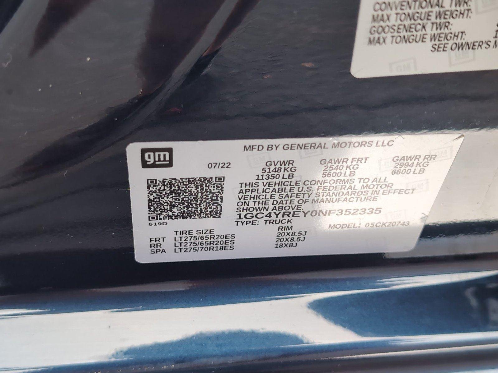 Used 2022 Northsky Blue Metallic Chevrolet High Country image 14